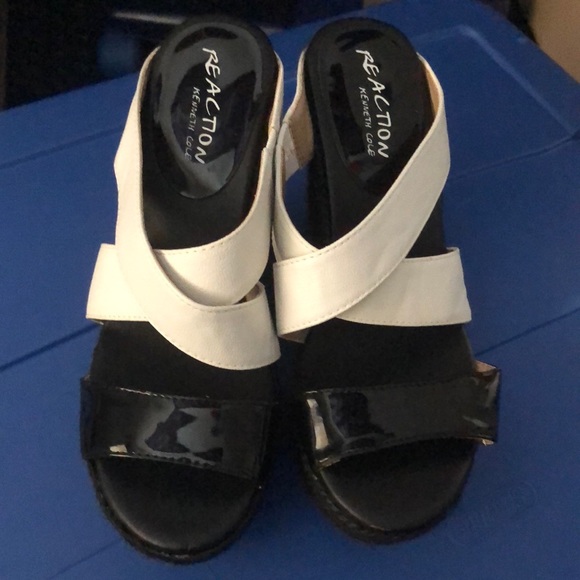 Black and white Kenneth Cole wedges - Picture 1 of 4